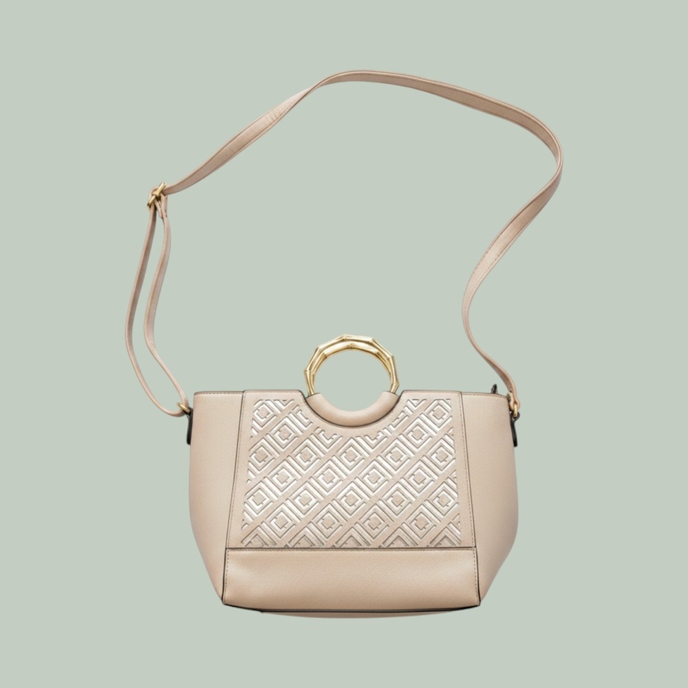 Liz Claiborne Beige Saffiano Crossbody Bag Bamboo Handle Geometric Metallic